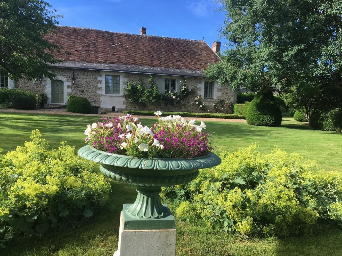 Le Manoir De Maucartier Bed and Breakfast Monnaie Buitenkant foto