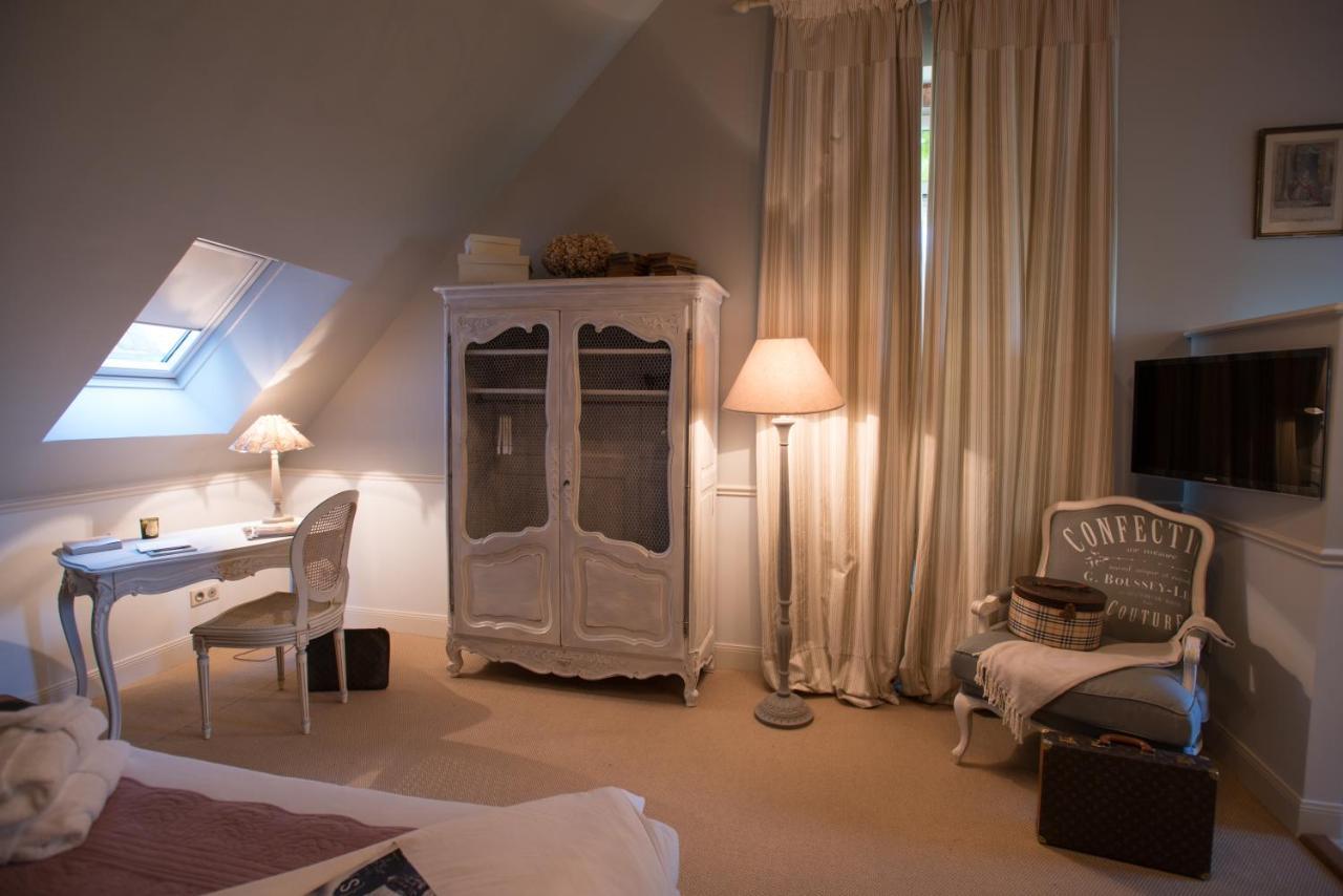 Le Manoir De Maucartier Bed and Breakfast Monnaie Buitenkant foto