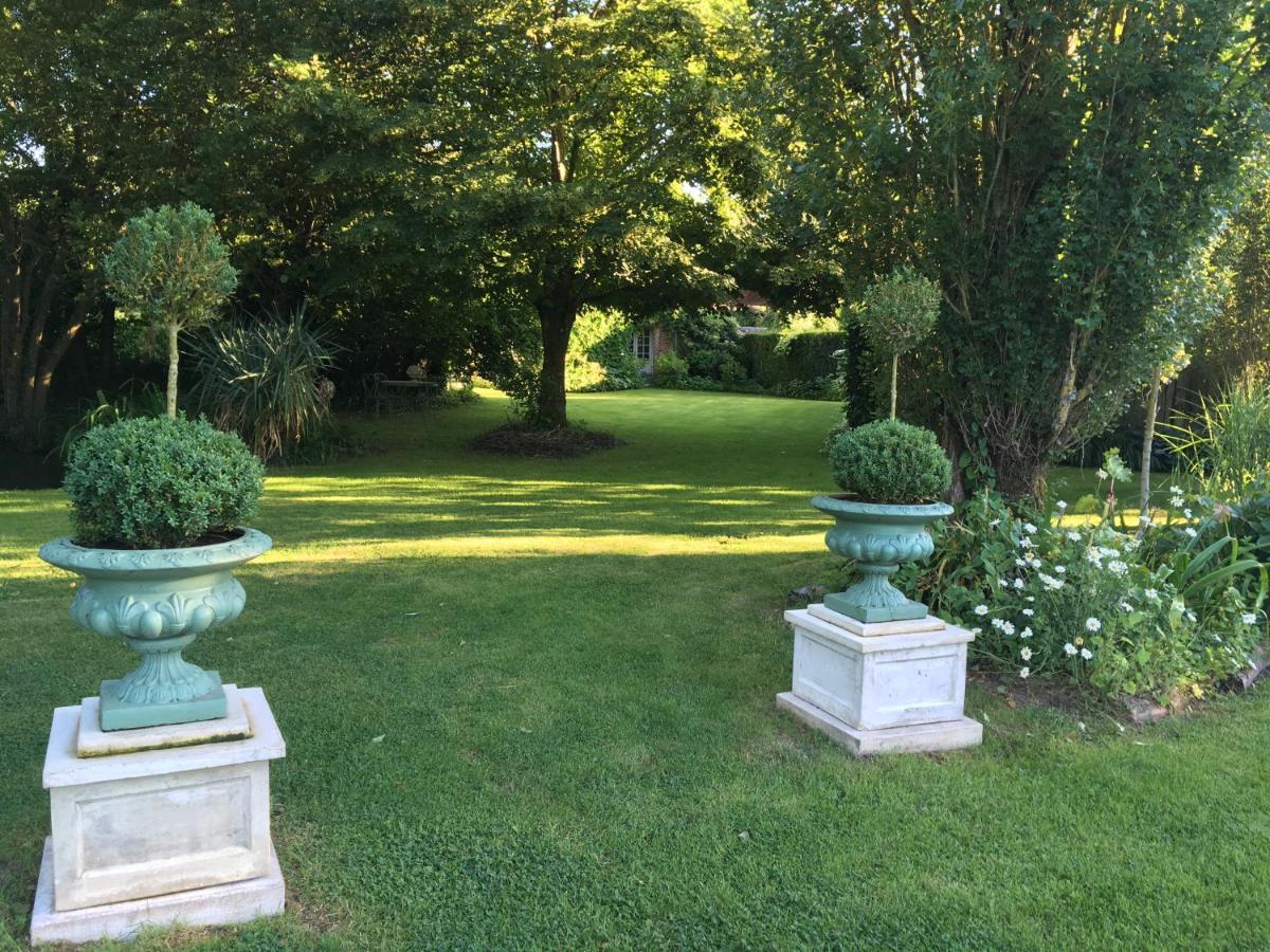 Le Manoir De Maucartier Bed and Breakfast Monnaie Buitenkant foto