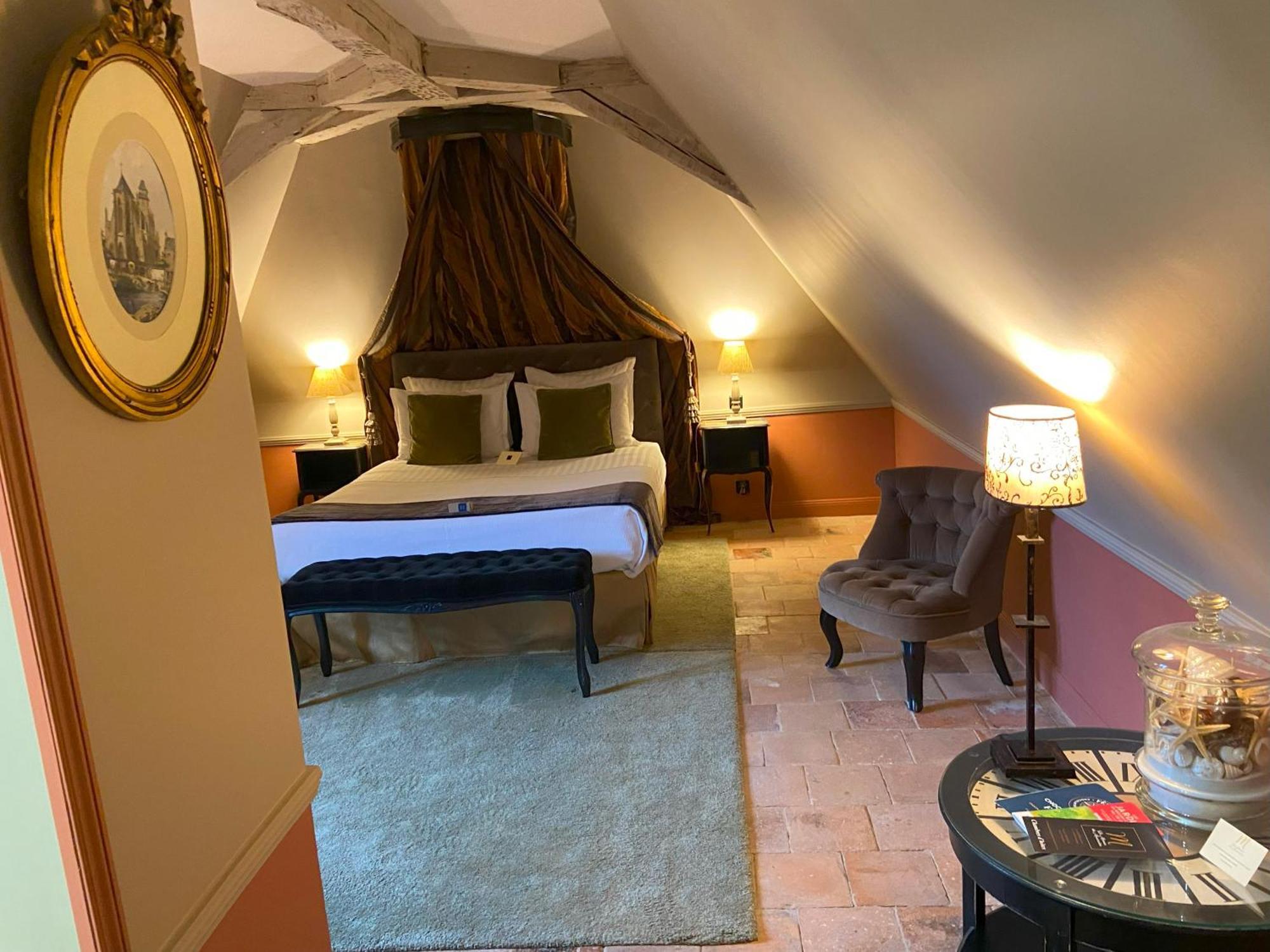 Le Manoir De Maucartier Bed and Breakfast Monnaie Buitenkant foto
